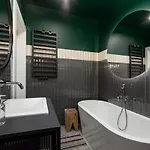 Pory 57 By Homeprime Apartmán Varšava